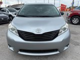 Used 2011 Toyota Sienna image 2
