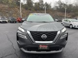 Used 2023 Nissan Rogue SV image 2