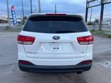 Used 2017 Kia Sorento LX image 4