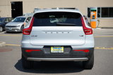 Used 2021 Volvo XC40 T5 Momentum image 5