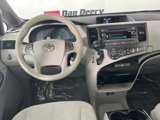 Used 2013 Toyota Sienna LE image 5