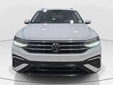 Used 2022 Volkswagen Tiguan SE image 3