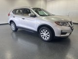 Used 2017 Nissan Rogue S image 2