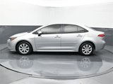 Used 2020 Toyota Corolla LE image 2