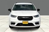 Used 2022 Chrysler Pacifica Touring-L image 3