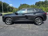 Used 2024 Chevrolet Trax LT image 2