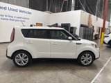 Used 2016 Kia Soul + image 6