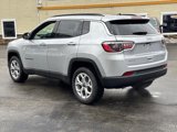 New 2025 Jeep Compass Latitude image 5