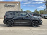 Used 2017 Jeep Renegade Altitude image 2