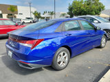 Used 2022 Hyundai Elantra SE image 3