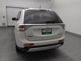 Used 2015 Mitsubishi Outlander SE image 6