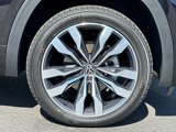 Used 2022 Volkswagen Atlas SEL Premium image 5