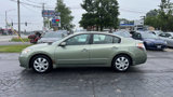 Used 2008 Nissan Altima 3.5 SE w/ Technology Pkg image 2