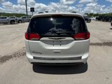 Used 2020 Chrysler Pacifica Touring-L Plus image 5