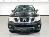 Used 2015 Nissan Frontier SV image 2