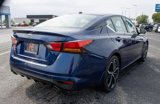 Used 2023 Nissan Altima 2.5 SR w/ SR Premium Package image 3