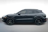 Used 2022 Porsche Cayenne S image 2