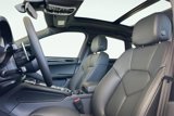New 2025 Porsche Macan image 5