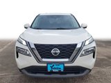 Used 2021 Nissan Rogue SV image 2