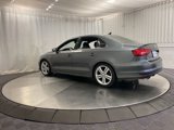 Used 2017 Volkswagen Jetta GLI image 5