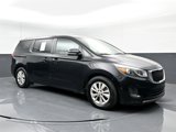 Used 2017 Kia Sedona LX w/ LX Essentials Premium Package image 3