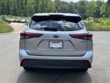 Used 2020 Toyota Highlander LE image 4