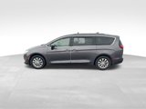 Used 2019 Chrysler Pacifica Touring-L image 4