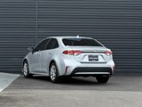 Used 2020 Toyota Corolla LE image 3