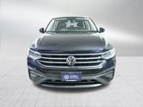 Certified 2024 Volkswagen Tiguan SE image 2