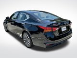 Used 2023 Nissan Altima 2.5 SV image 4