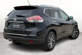 Used 2016 Nissan Rogue SL image 2