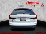 Used 2021 Volvo XC60 T6 Momentum w/ Climate Package image 3