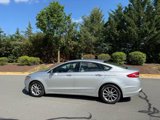 Used 2017 Ford Fusion SE image 3