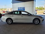 Used 2019 Hyundai Sonata SE image 2