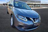Used 2016 Nissan Rogue SV w/ SV Premium Package image 2