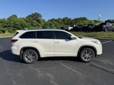 Used 2018 Toyota Highlander XLE image 2