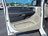 Used 2016 Dodge Grand Caravan SE image 4