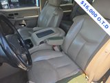 Used 2005 Chevrolet Silverado 2500 LT w/ Heavy-Duty Power Package image 6
