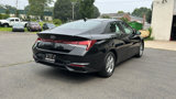 Used 2022 Hyundai Elantra SE image 3
