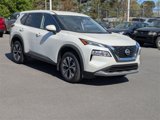 Used 2023 Nissan Rogue SV image 2