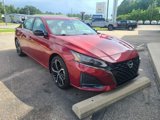 Used 2023 Nissan Altima 2.5 SR w/ SR Premium Package image 3