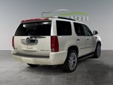 Used 2011 Cadillac Escalade Luxury image 6