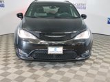Used 2018 Chrysler Pacifica Touring-L w/ Premium Audio Group image 4