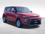 Used 2020 Kia Soul S image 1