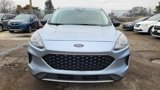 Used 2022 Ford Escape SE image 4