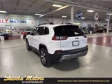 Certified 2022 Jeep Cherokee Limited image 3