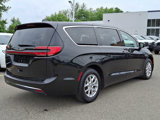 Certified 2023 Chrysler Pacifica Touring-L image 6