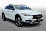 Used 2017 INFINITI QX30 Premium image 2