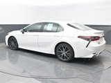 Used 2023 Toyota Camry SE image 3