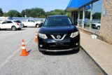 Used 2015 Nissan Rogue SV w/ SV Moonroof Package image 2